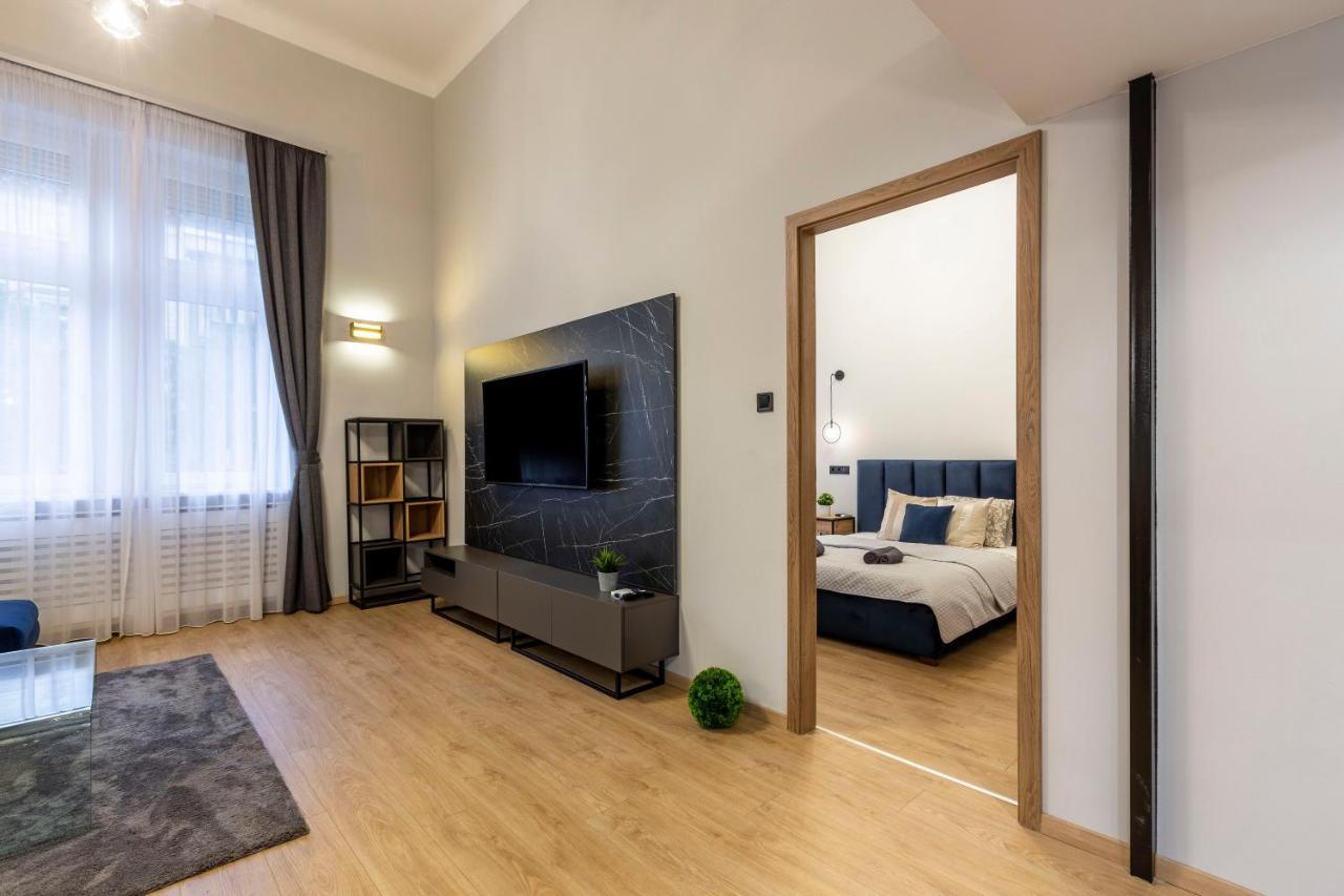 Exclusive New York Residence In The Heart Of Budapest — Photos 1